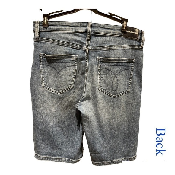 Calvin Klein Jean Shorts Size 10 - Picture 2 of 3